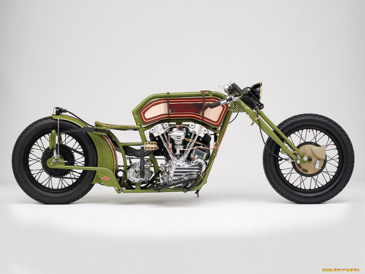 Custom races. Мото кастом Cruiser. Кастом мотоцикл цвета бирюзового. Custom Wallpaper.